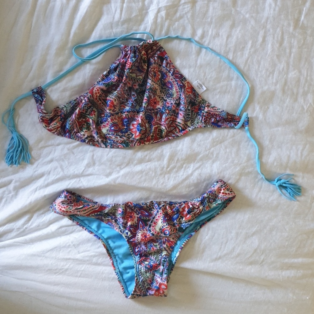 Matching swim suit top and bottom.